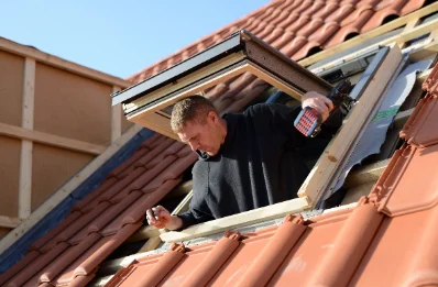 Pose de fenêtres de toit Velux à Charrin
